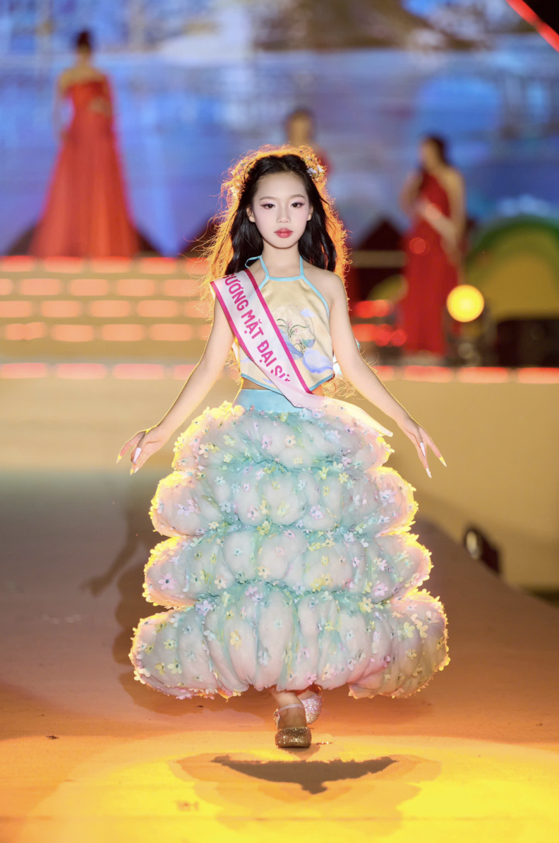 pham-anh-thu-1781274884.png