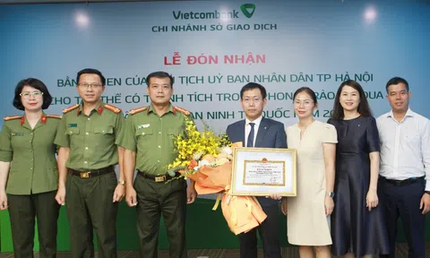 Bảo vệ nền tảng tư tưởng của Đảng trên không gian mạng trong bối cảnh chuyển đổi số - Áp dụng thực tiễn tại Đảng bộ Vietcombank Sở Giao Dịch