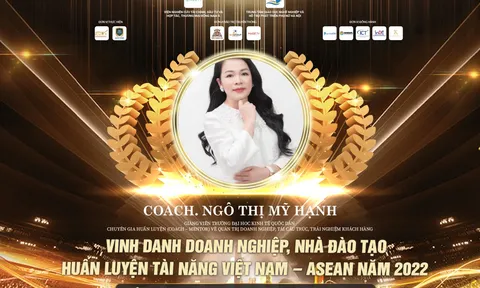 Coach Ngô Thị Mỹ Hạnh nhận Vinh Danh “Nhà đào tạo-huấn luyện tài năng Việt Nam – Asean năm 2022"