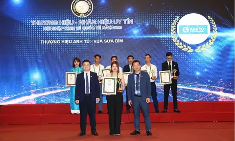 Anh Tú - Vua Sữa Bỉm vinh dự nhận danh hiệu Top 50 Thương hiệu - nhãn hiệu uy tín Hội nhập kinh tế quốc tế năm 2023