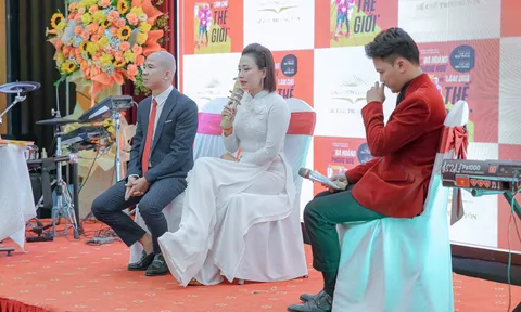 "Từ bà hoàng phòng ngủ đến làm chủ thế giới” chia sẻ nhiều bí quyết giữ gìn hạnh phúc