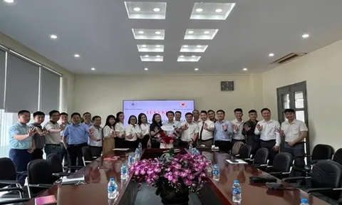 Học bổng toàn phần 100%: Học hệ cao đẳng + việc làm tại các doanh nghiệp FDI toàn quốc (Quỹ học bổng: Ươm mầm tri thức)